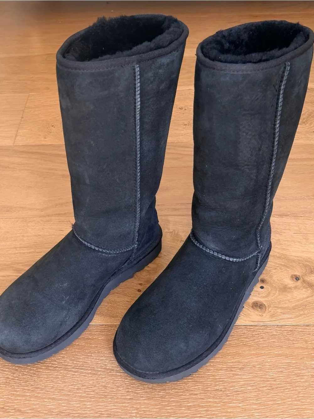 UGG Classic Tall II Shearling Boots Black Suede Pull-on Cozy Winter Aprés Ski 8